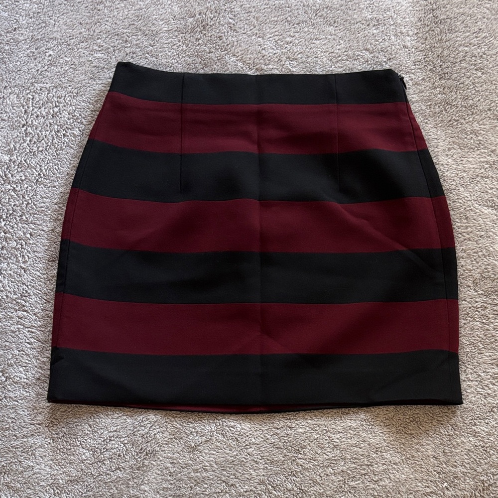 Zara Black and Burgundy Striped Mini Skirt